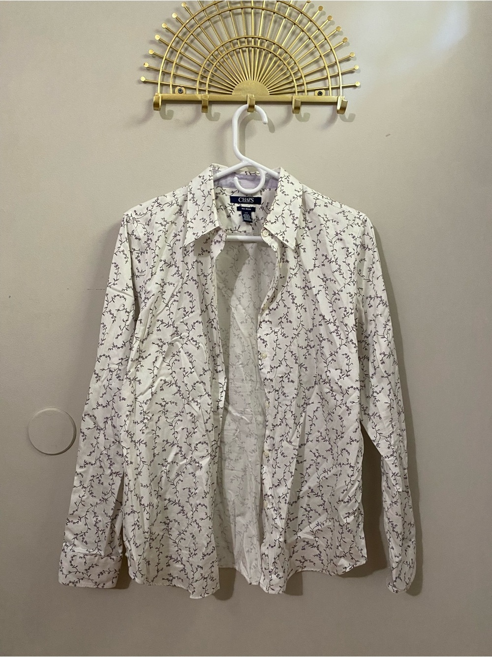 Chaps White Button-Down Shirt with Subtle Black Vine Print